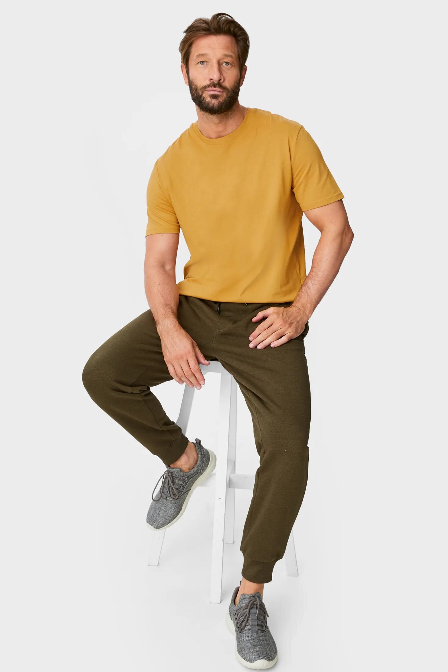 Yellow T-shirt cotton